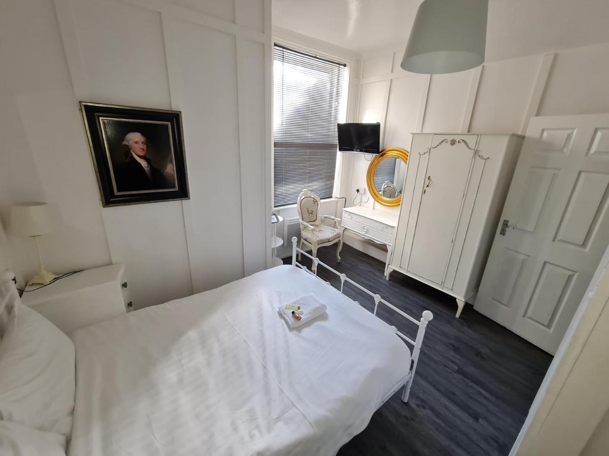 Elmora House Affittacamere
