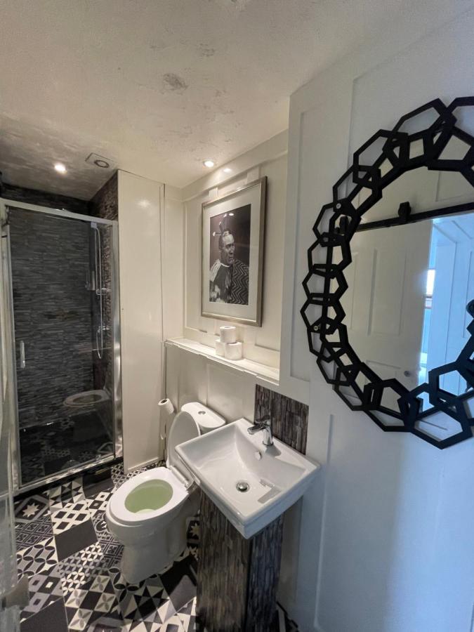 Elmora House Affittacamere